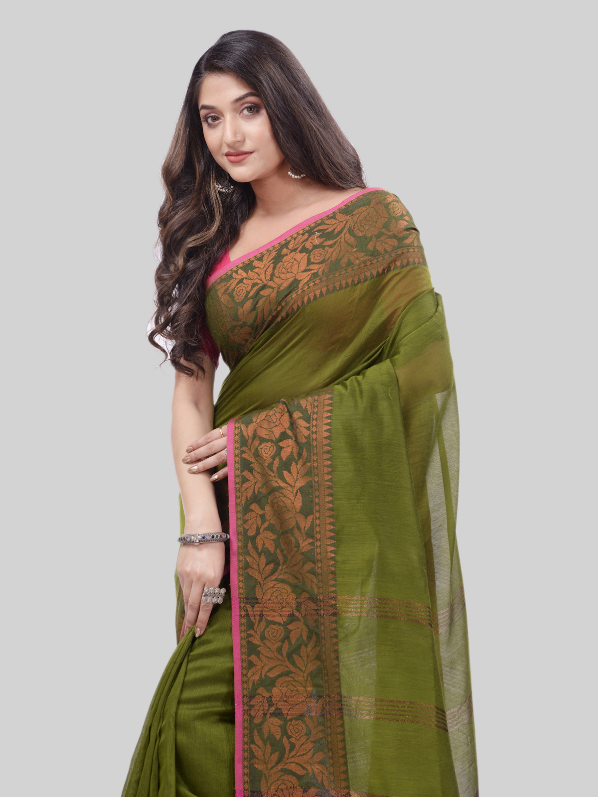 DESH BIDESH Women`s Cotton Handloom Cotton Silk Saree Gulab Work With Blouse Piece(Dark Green)